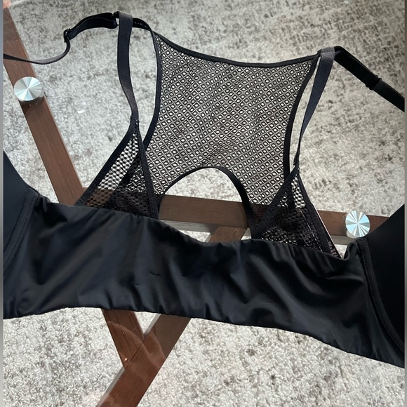 Victoria's Secret Sz US32 DD T-Shirt Lightly Lined Demi Bra Adjustable straps - Picture 7 of 9